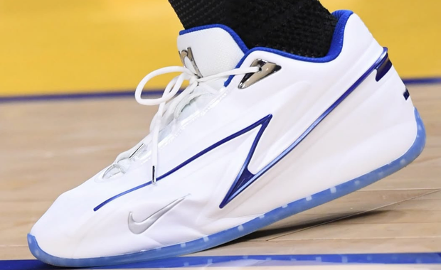 Kevin Durant’s latest Nike KD 19 PE is a Tribute to the Air Jordan 18