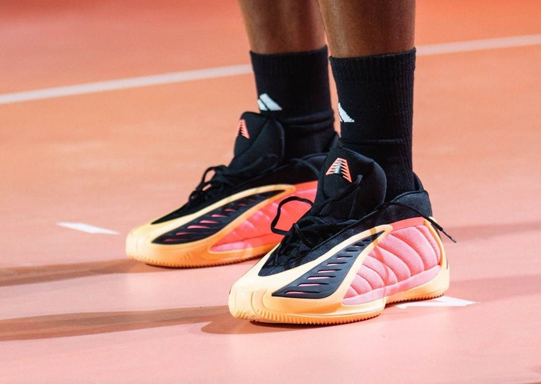 adidas AE 2 on foot