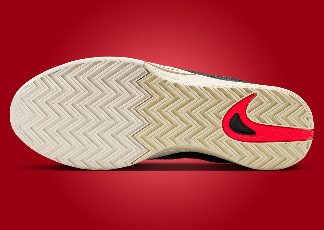 Nike S.T. Flare Pure Platinum Outsole
