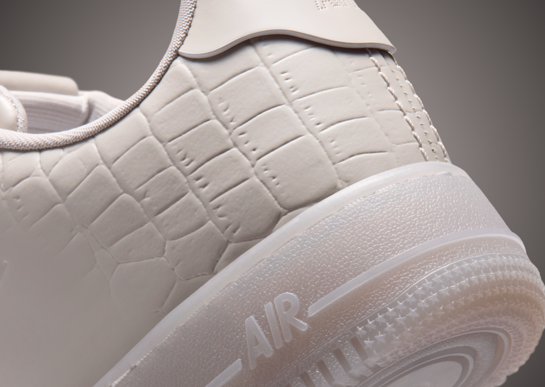 Nike Air Force 1 Low Made in Italy College Grey (W) Heel Detail