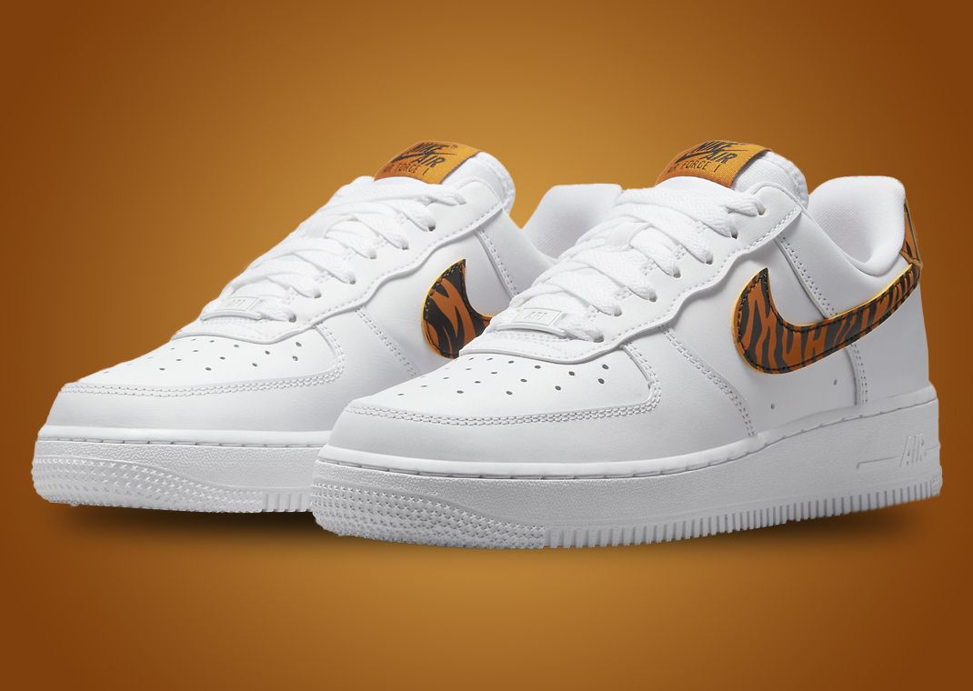 Nike Air Force 1 Low Tiger Stripe W