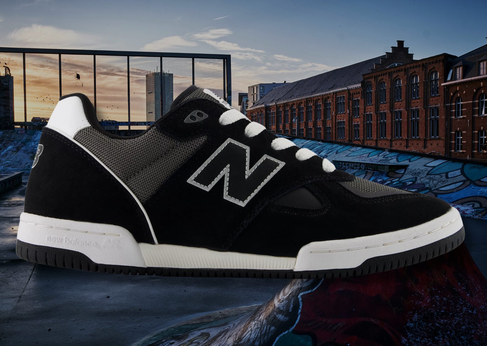 New Balance Numeric 660