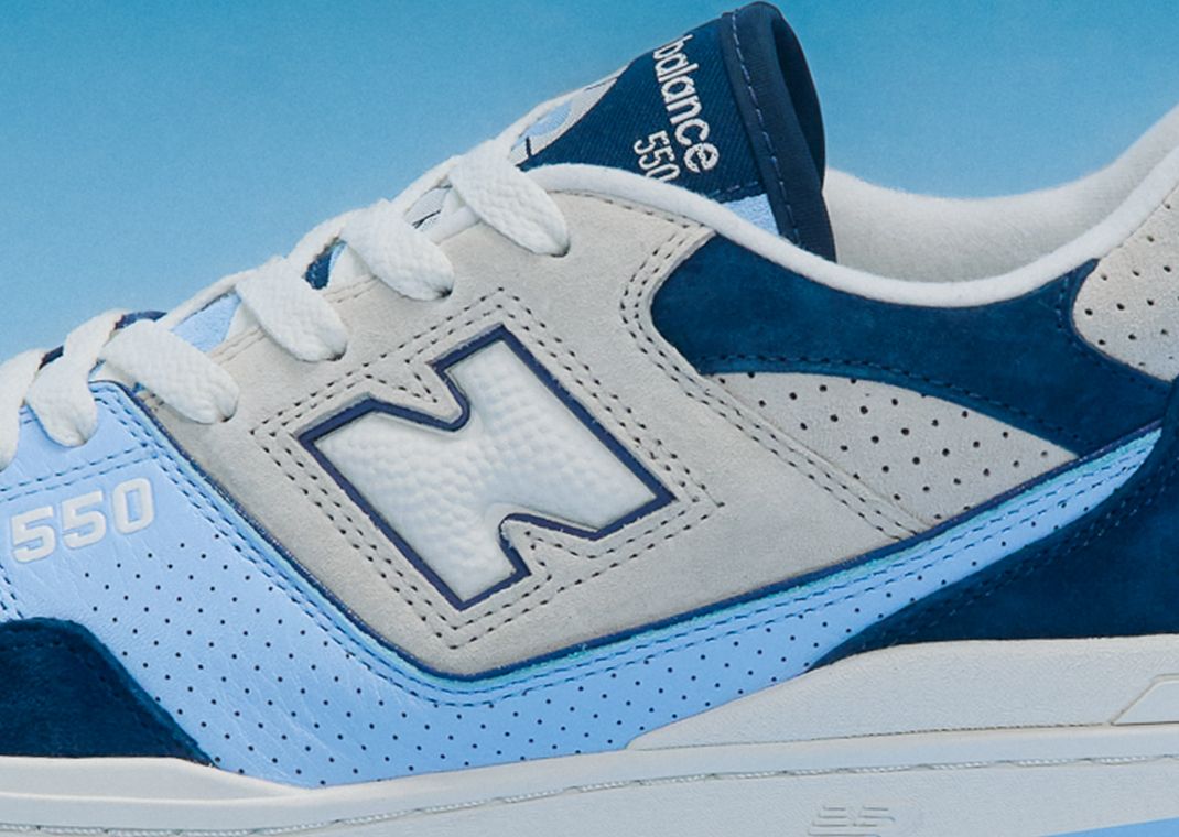 New Balance 550 Navy Electric Sky Detail