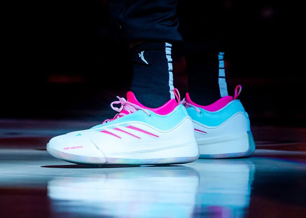 Chelsea Gray adidas Dame 9 Point Gawd PE