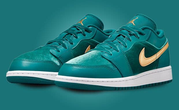 Velvet Accents the Air Jordan 1 Low SE Geode Teal