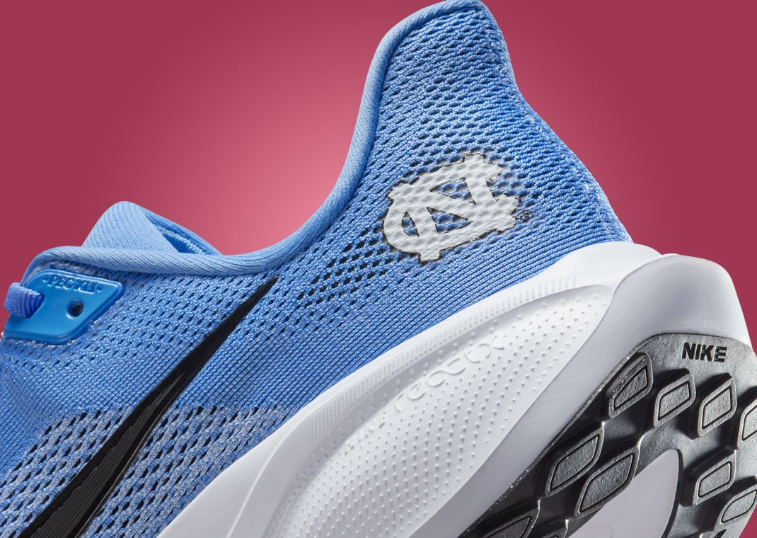 NCAA x Nike Pegasus 41 UNC Heel Detail