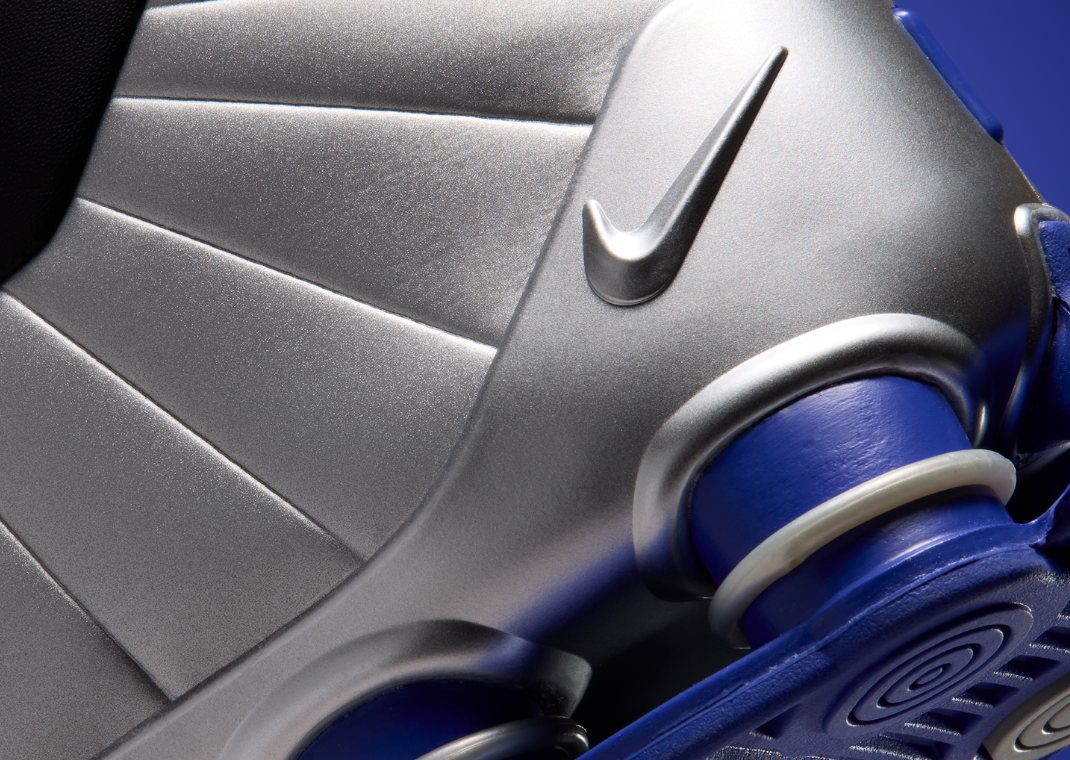 Nike Shox BB4 OG - Heel Detail