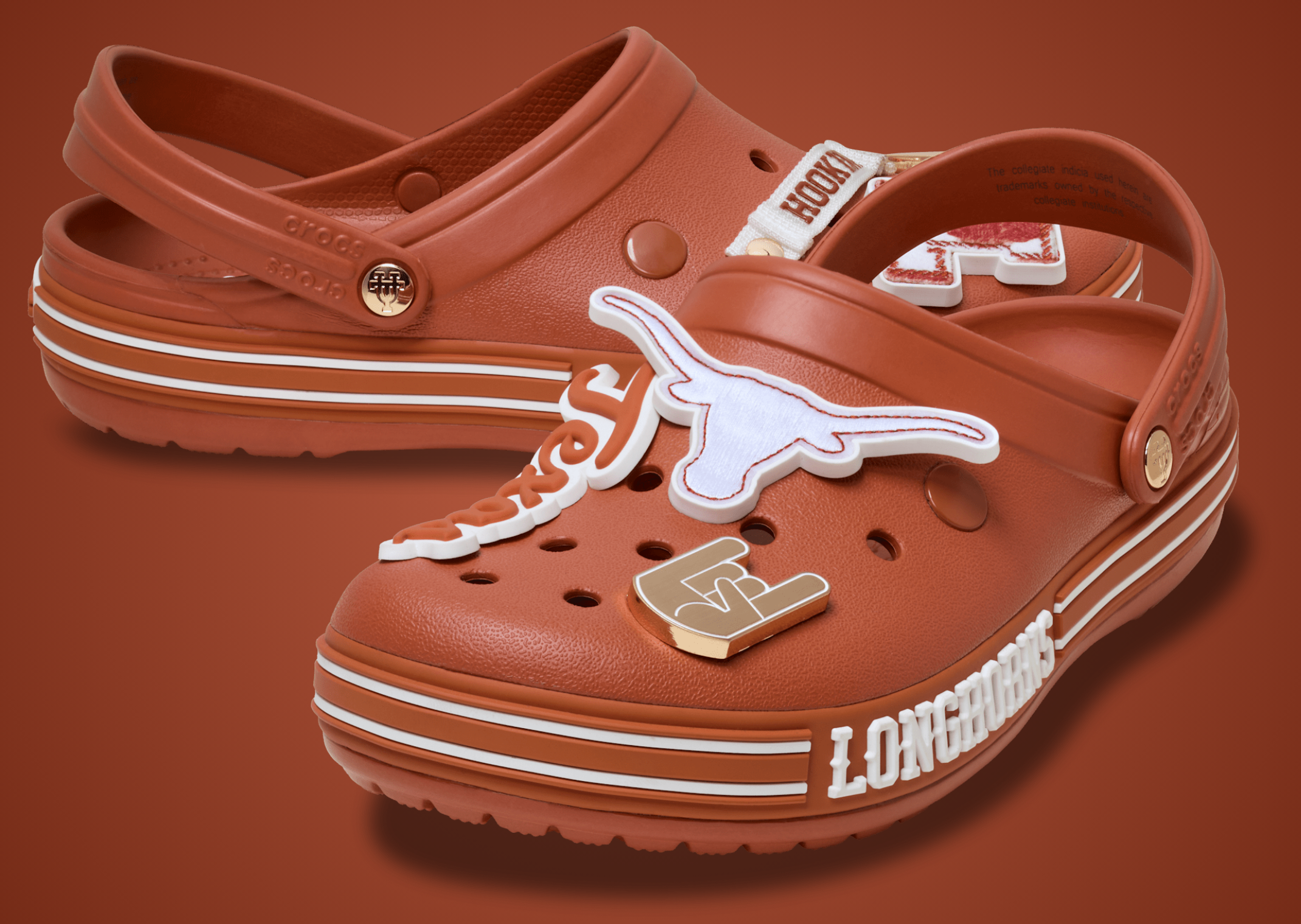 NCAA X Crocs Classic CrocBand Texas - Angle