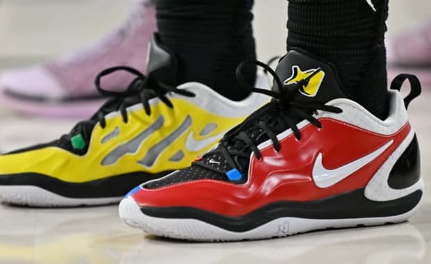 Nike A'Two Draw 4 Uno PE