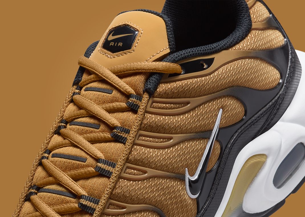 Nike Air Max Plus Golden Harvest Black Tongue