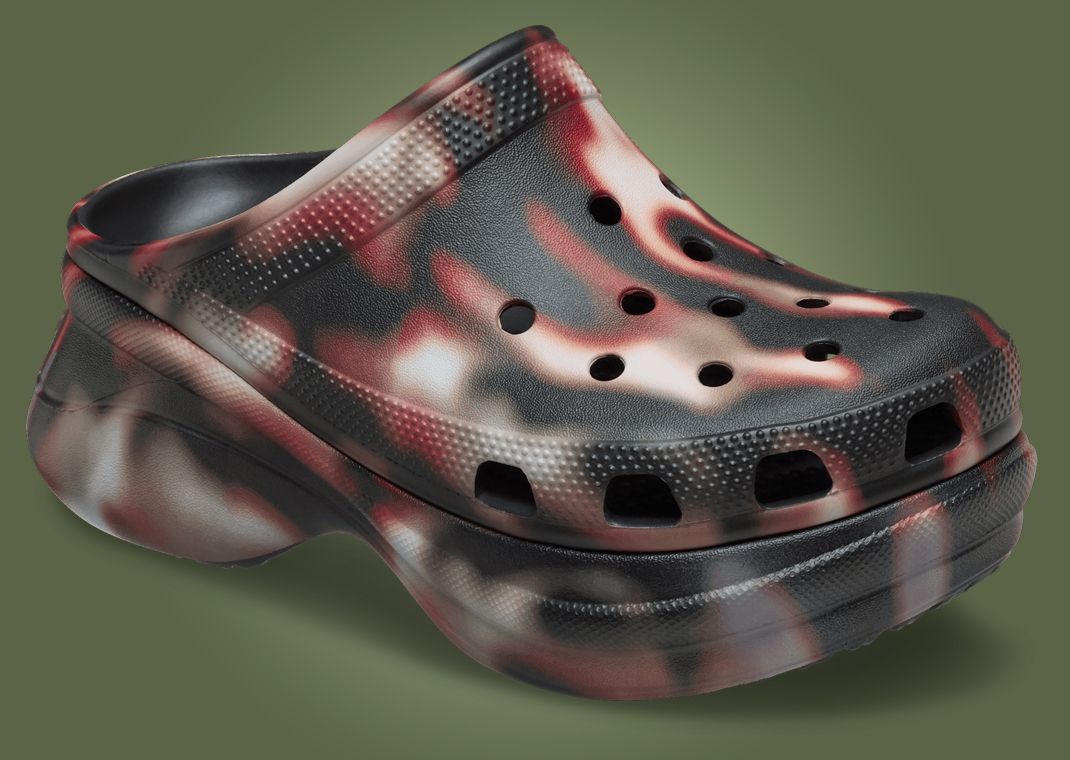 Mowalola x Crocs Bae Clog Black Angle
