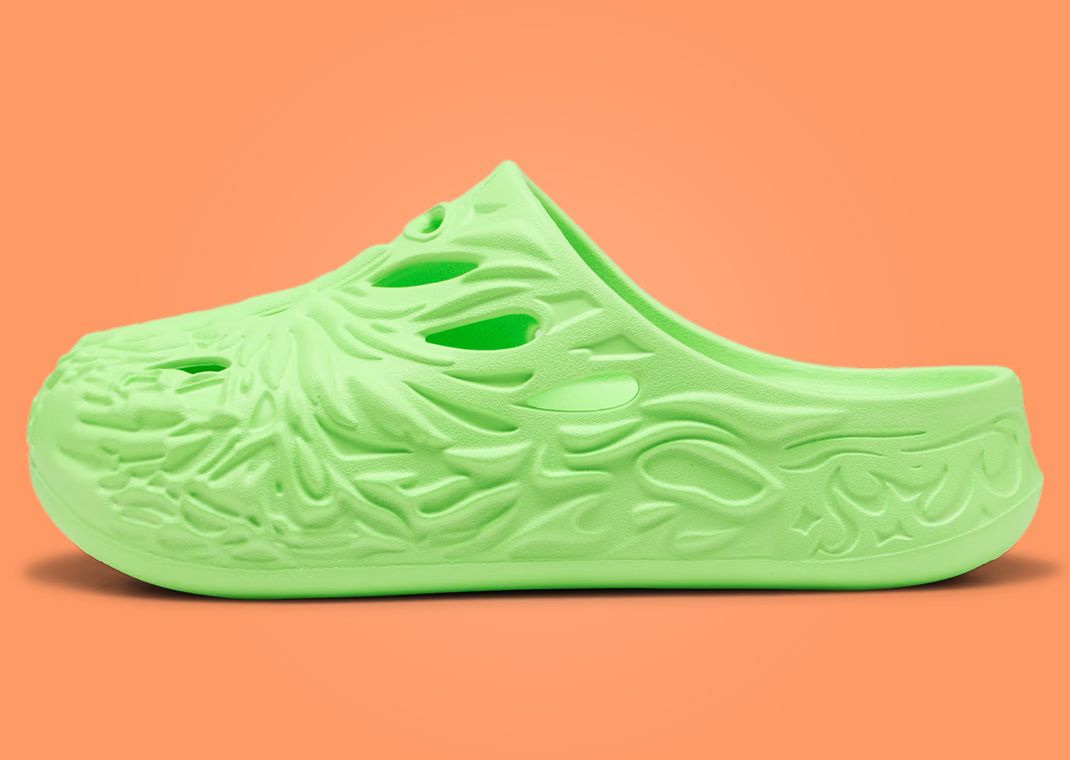 Puma MB.04 Slides Volt Lateral