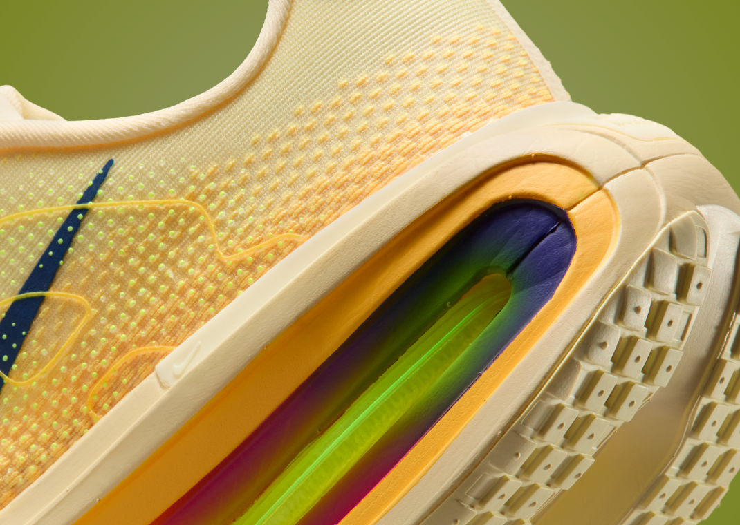 Nike Vomero Premium Race Day Recharge - Heel Detail