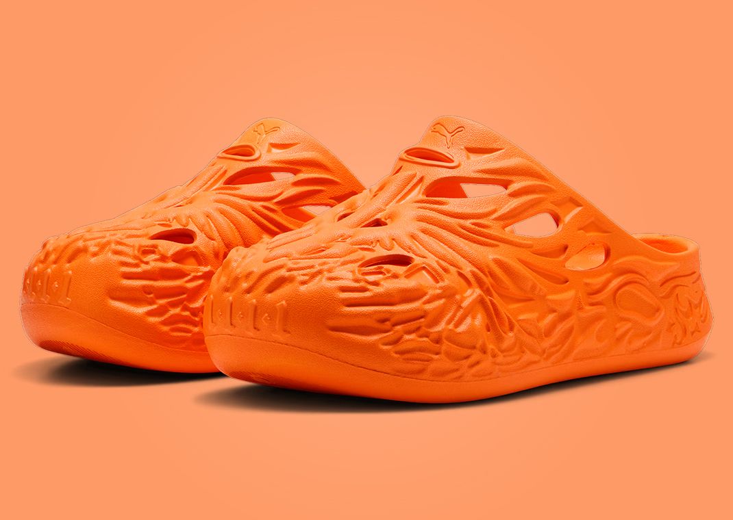 Puma MB.04 Slides Orange Angle