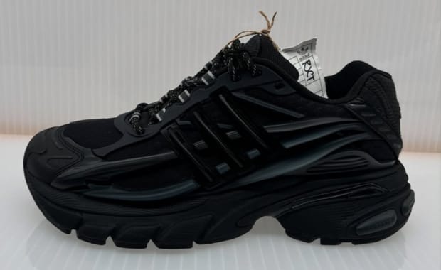 Pharrell Williams’ adidas Adistar Jellyfish Appears in a Triple Black Colorway