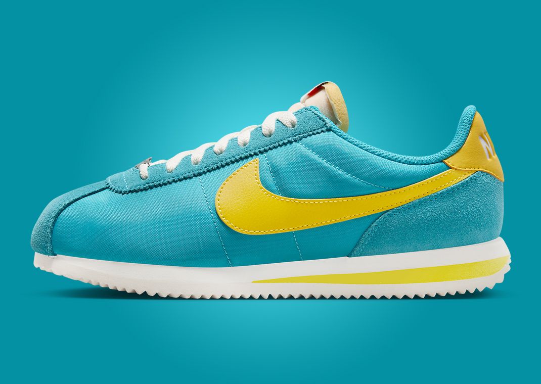 【本物保証 /関税・送料無料】Nike WMNS Cortez Vivid Sulfur Nike Women's Cortez 