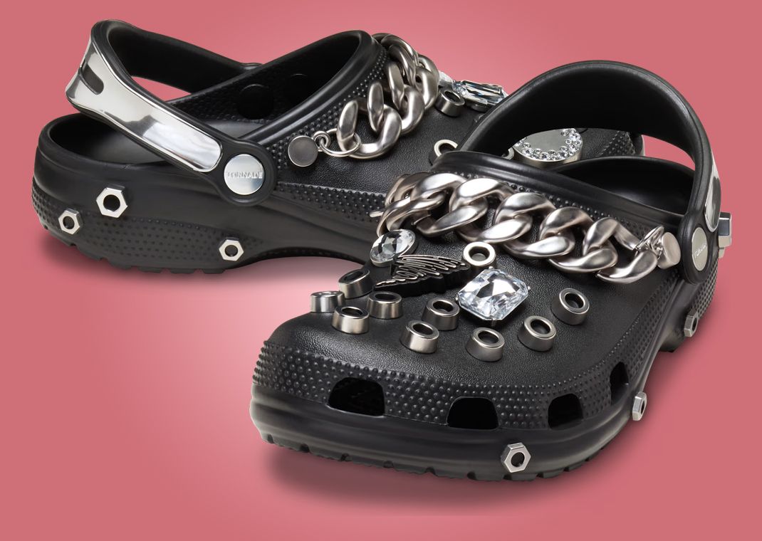 Louane x Crocs Classic Clog Angle