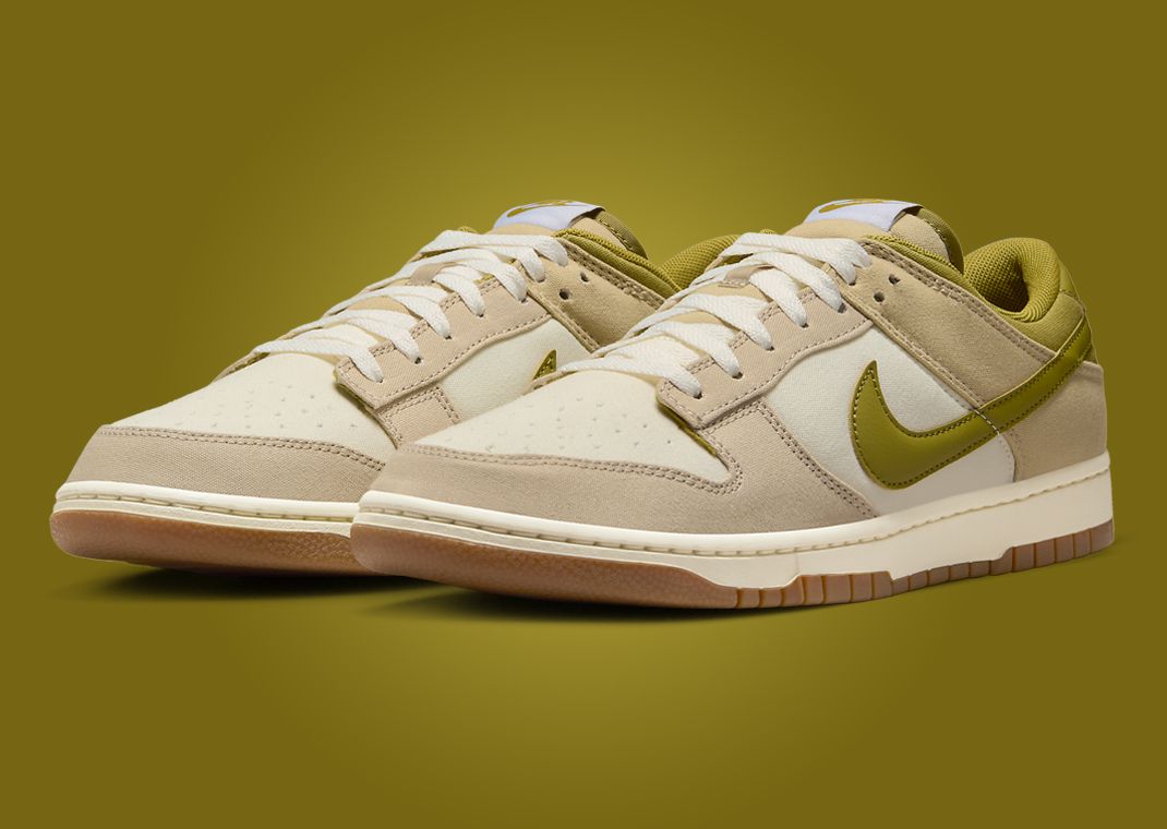 Nike Dunk Low Cream II Pacific Moss Angle