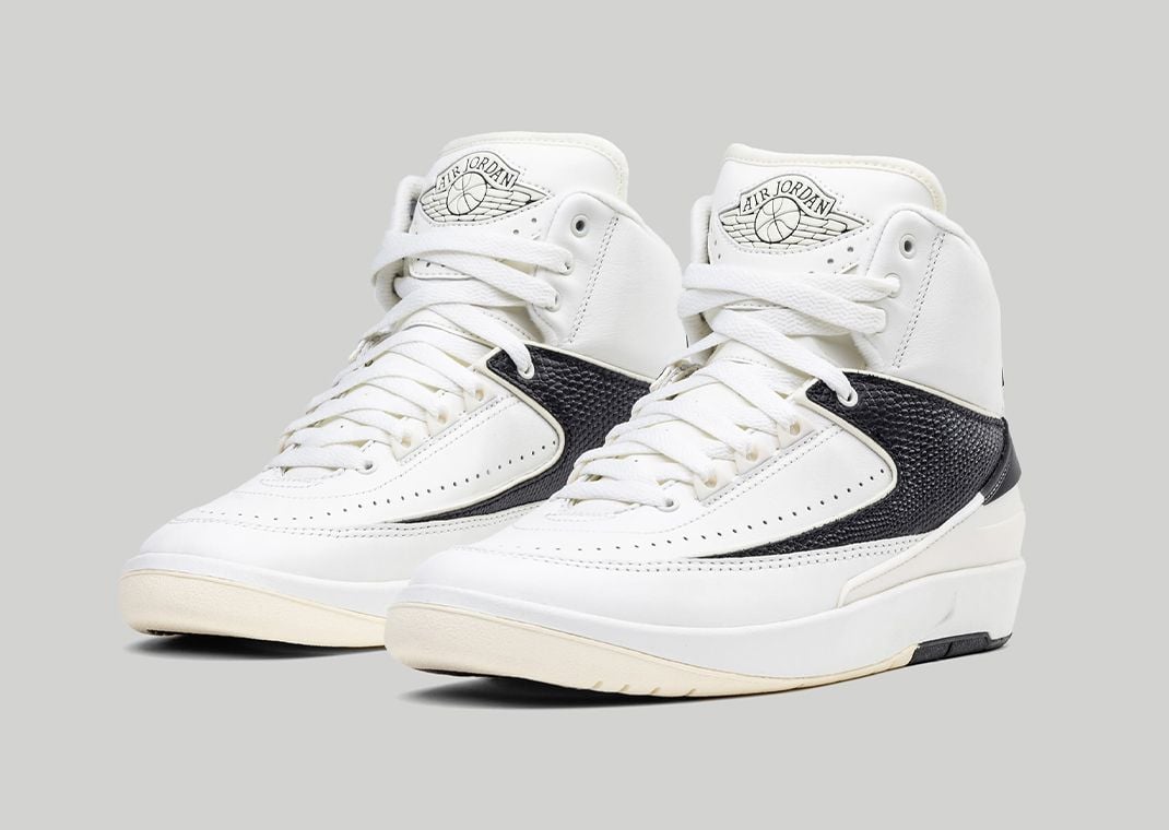 Air Jordan 2 Retro Sail (W) Angle