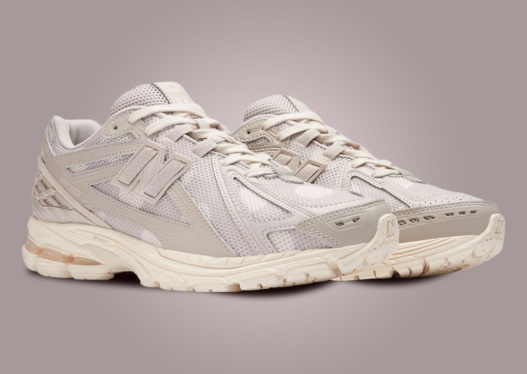 New Balance 1906R Polka Dot Moonrock Angle