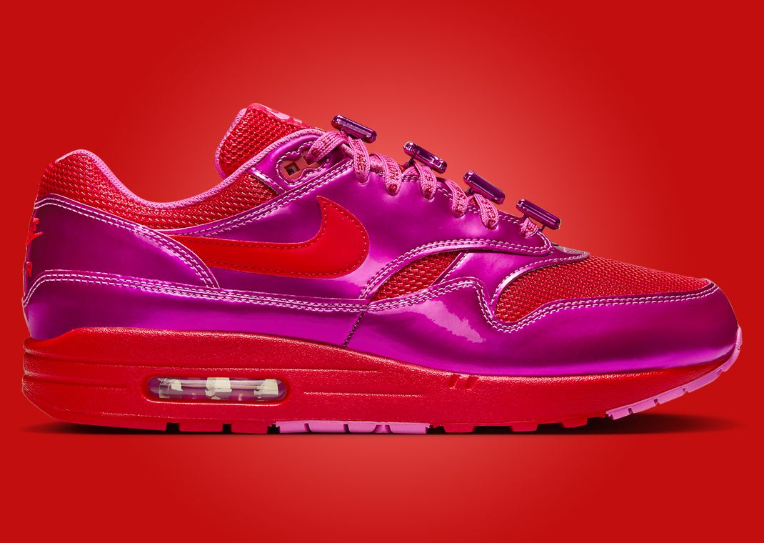 Nike Air Max 1 Valentine’s Day Playful Pink (2025) Lateral