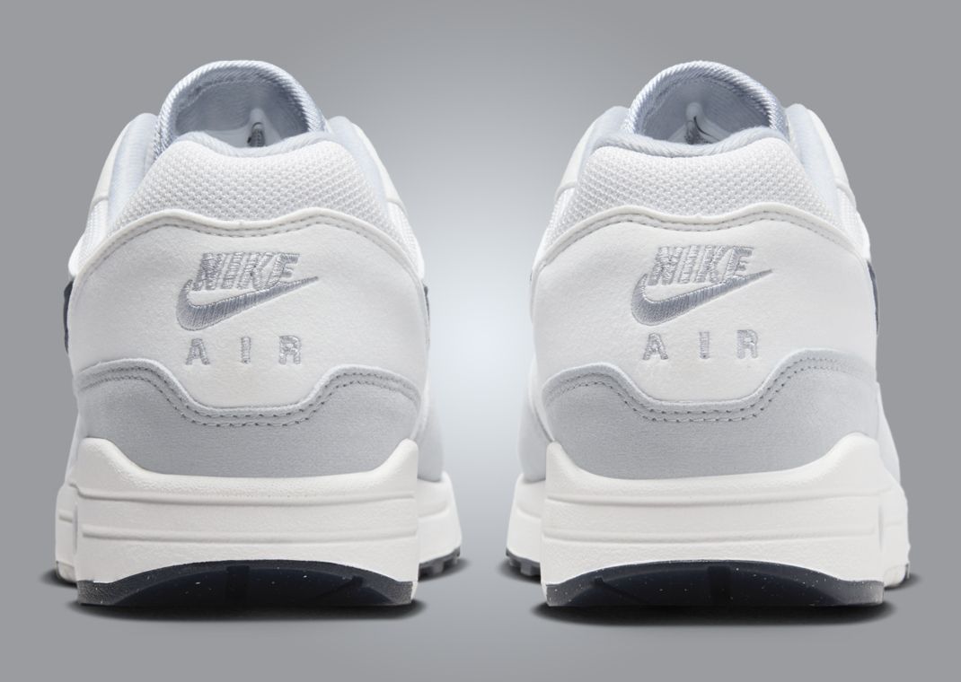 Nike Air Max 1 Platinum Tint Dark Obsidian Back