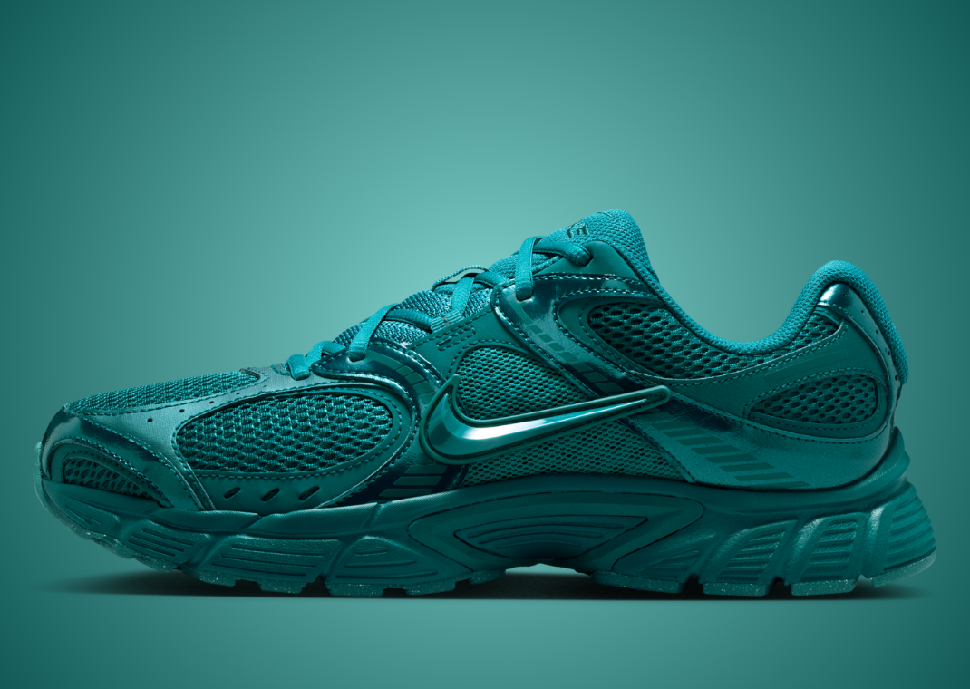 Social Status x Nike V5 RNR Geode Teal Lateral