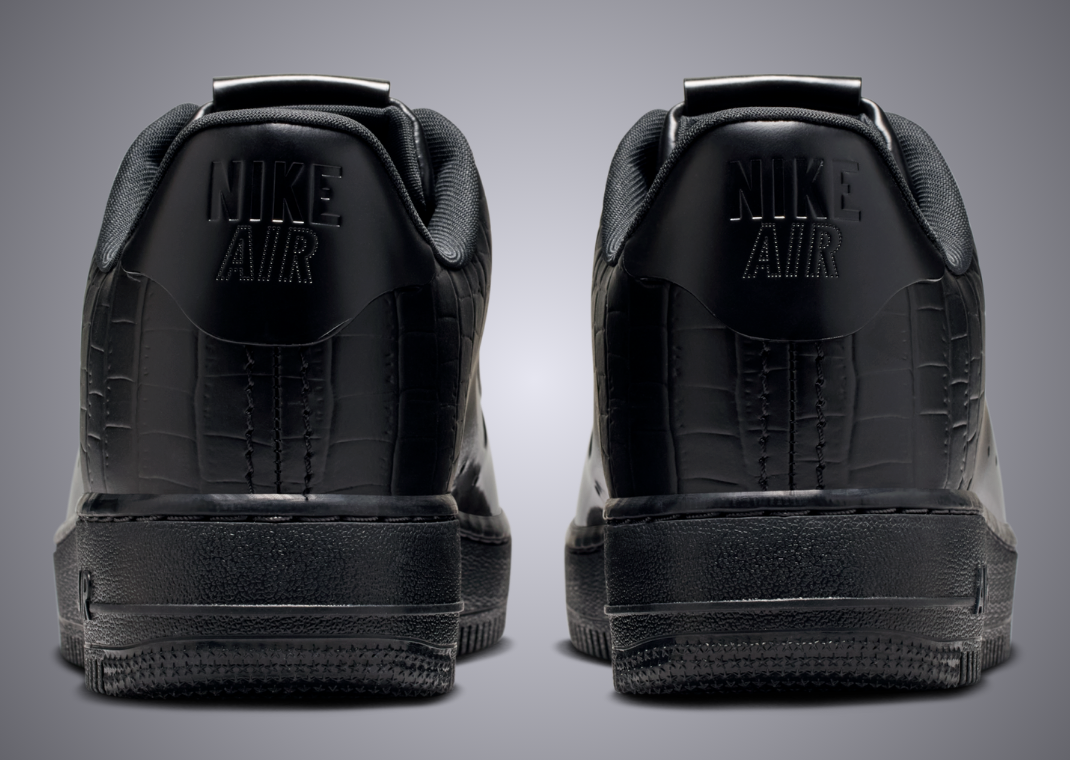 Nike Air Force 1 Low Made in Italy Black (W) Heel