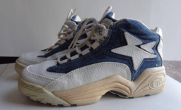 Converse is Bringing Back The Kentucky Wildcats Cons Blue Denim Sneakers in 2026