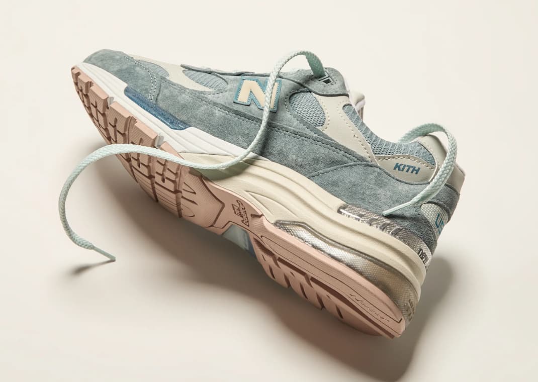 The Kith x New Balance 992 Made in USA Blue Releases March 2025 The Kith x New Balance 992 Made in USA Blue Releases March 2025