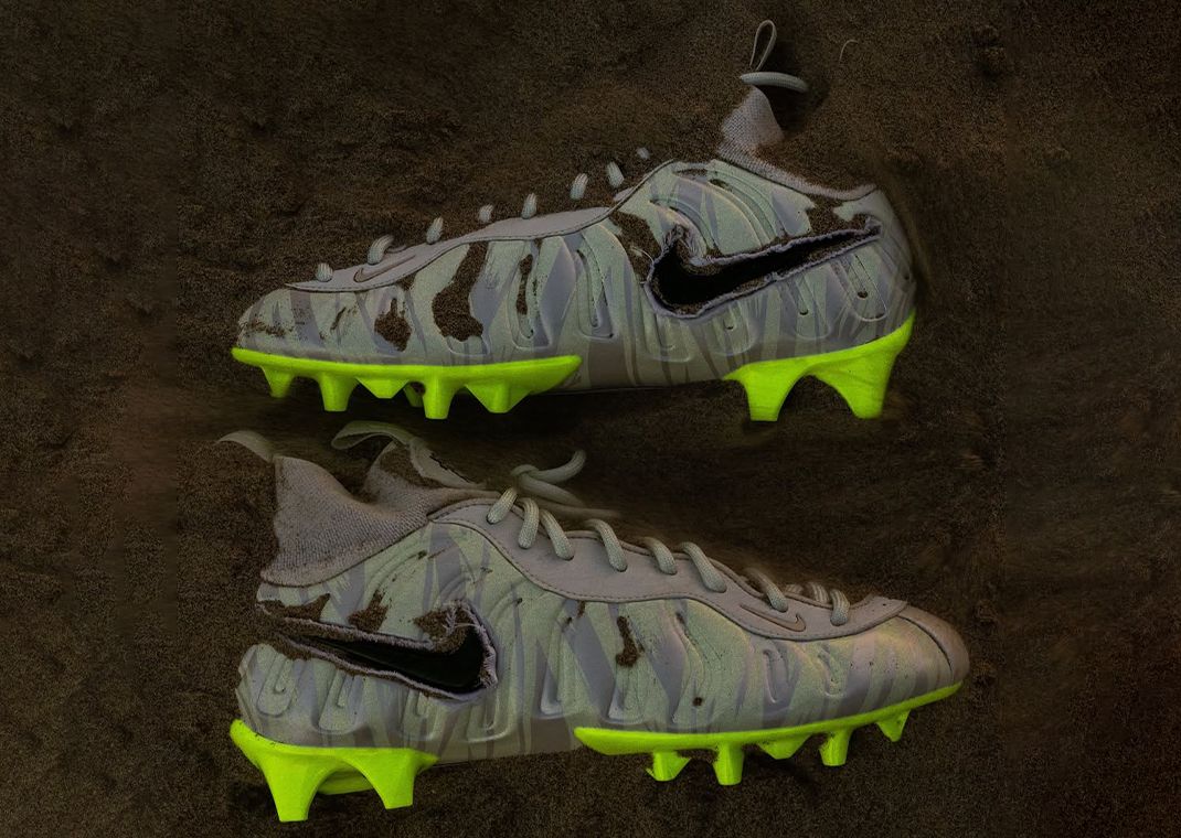 The Oregon Ducks Football Squad Debut a Mummy Duck Nike  display picture 1