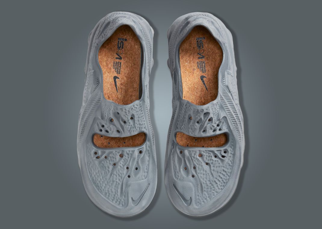 Smoke Grey Covers This Nike ISPA Universal