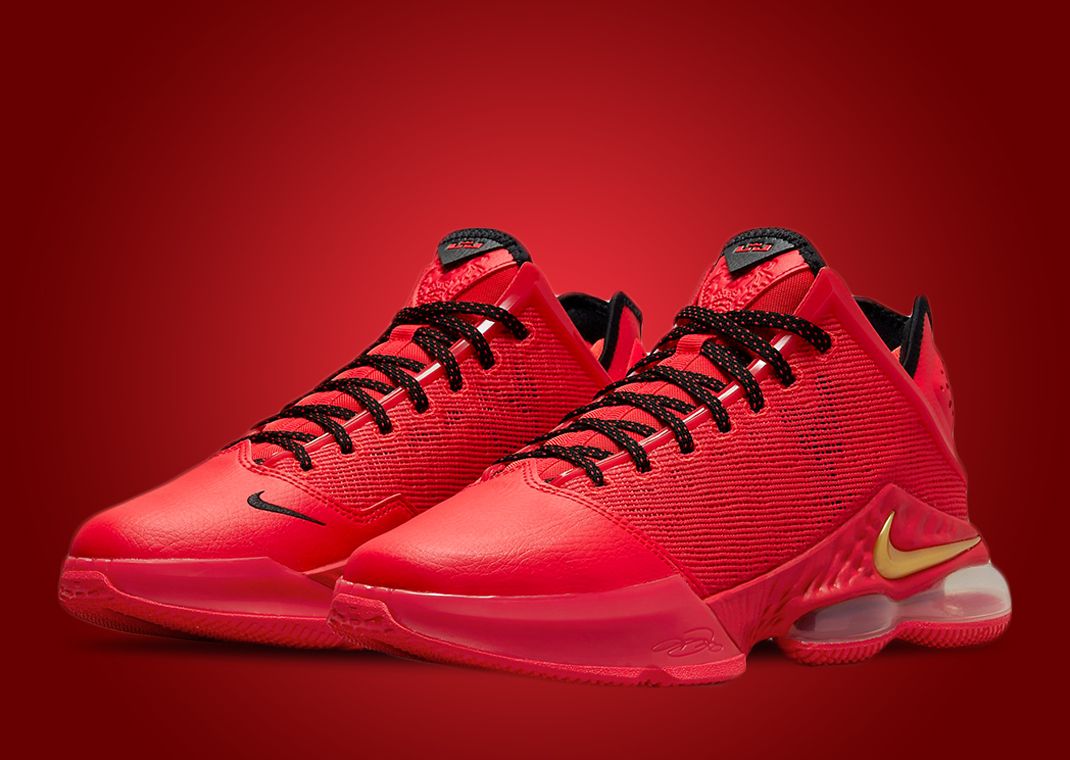 Nike lebron red hotsell