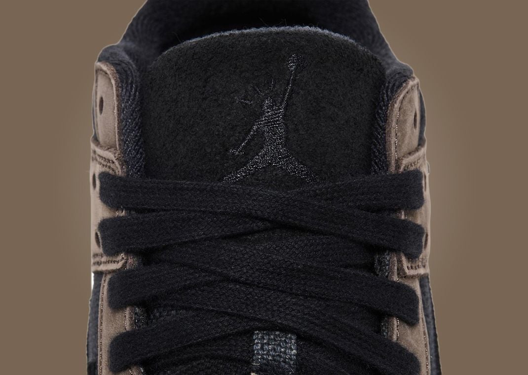 The Travis Scott x Jordan Jumpman Jack Dark Mocha Black The Travis Scott x Jordan Jumpman Jack Dark Mocha Black