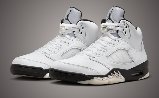 Air Jordan 5 ホワイト/ブラック The Air Jordan 5 White Metallic Black Releases December 2024