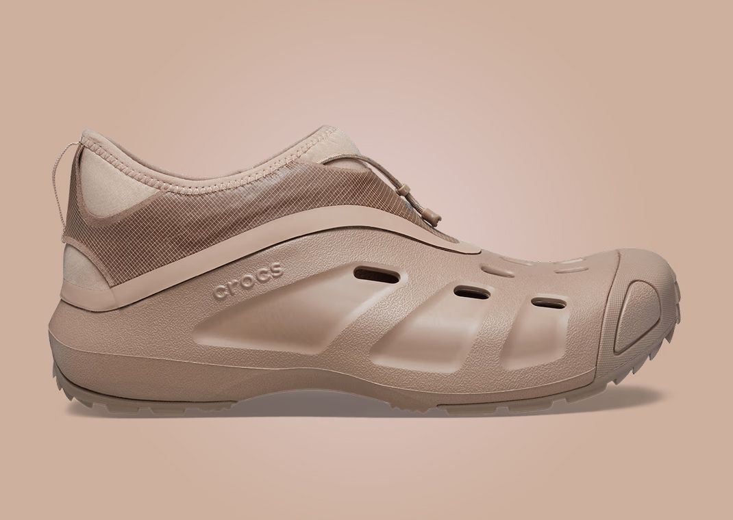 Satisfy x Crocs Quick Trail Low Tumbleweed Lateral