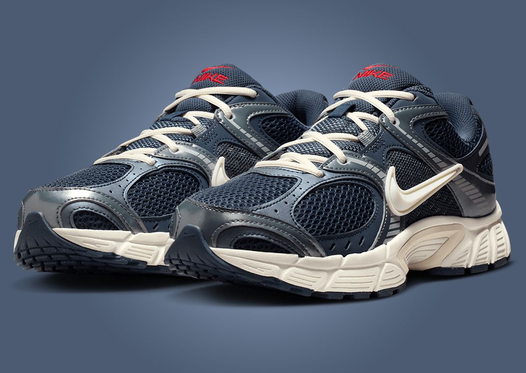 Nike V5 RNR Independence Day Angle