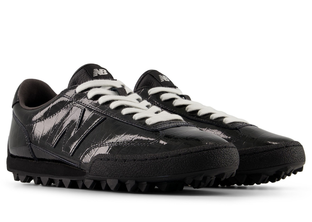 New Balance Gator Run Black - Angle