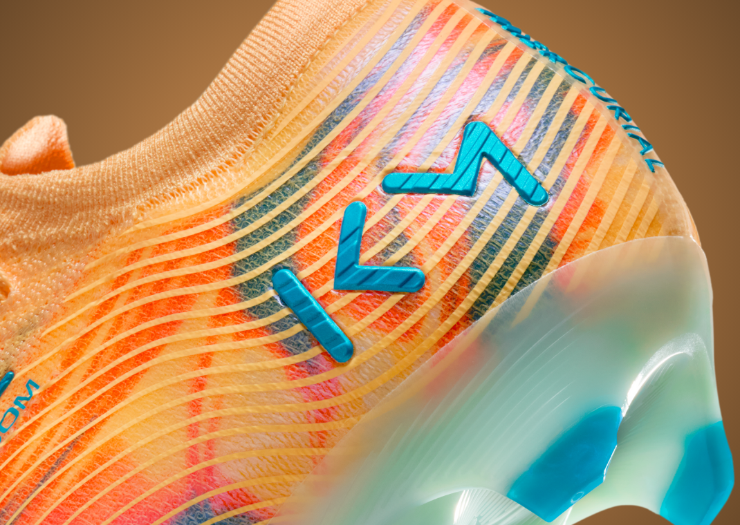 Kylian Mbappé x Nike Zoom Vapor 16 Elite Limiteless Transformation - Heel Detail
