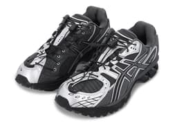 UNAFFECTED x Asics Gel-Nimbus 10.1 Silver Black Angle
