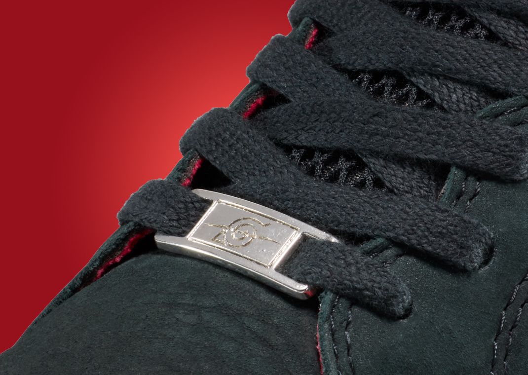 Naruto x Converse Weapon Itachi Toe Detail