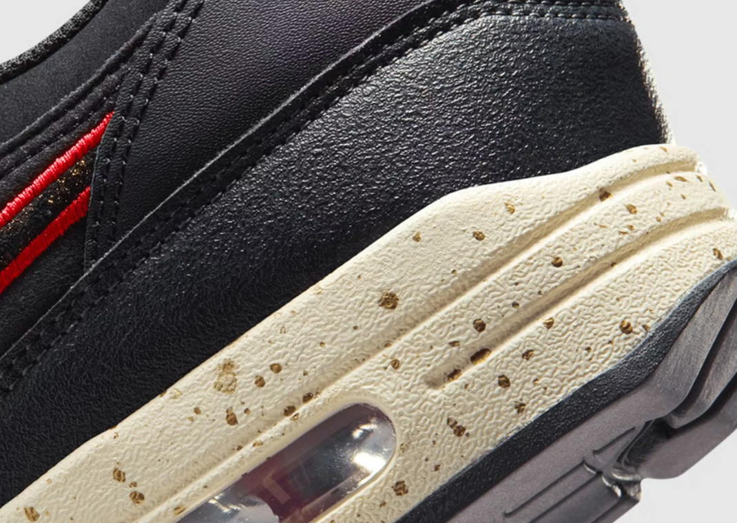 Nike Air Max 1 Pirates City Connect - Heel Detail
