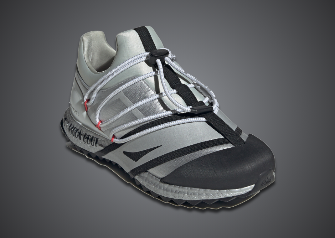 Moon Boot x adidas Ultra Boost 1.0 Silver - Angle