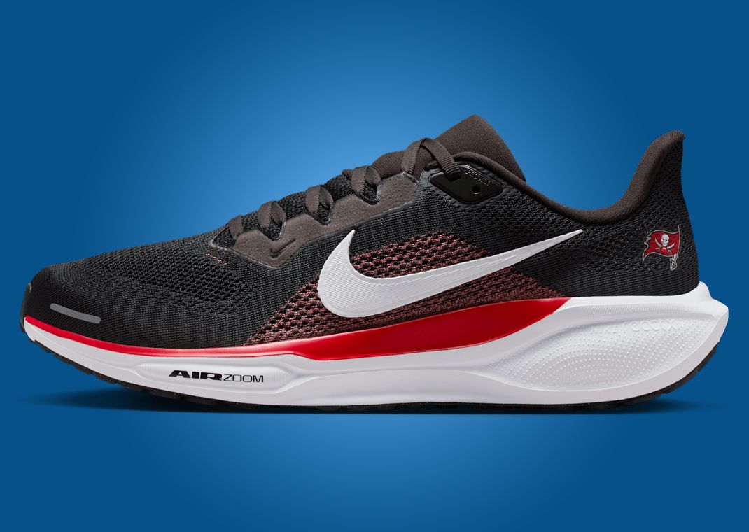 NFL x Nike Pegasus 41 Tampa Bay Buccaneers Lateral