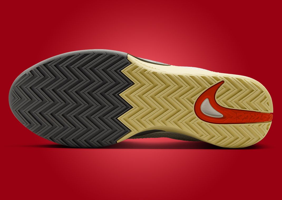 Nike S.T. Flare Solar Red Outsole