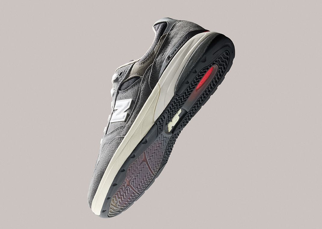 New Balance Numeric Andrew Reynolds 933 Grey Days Detail