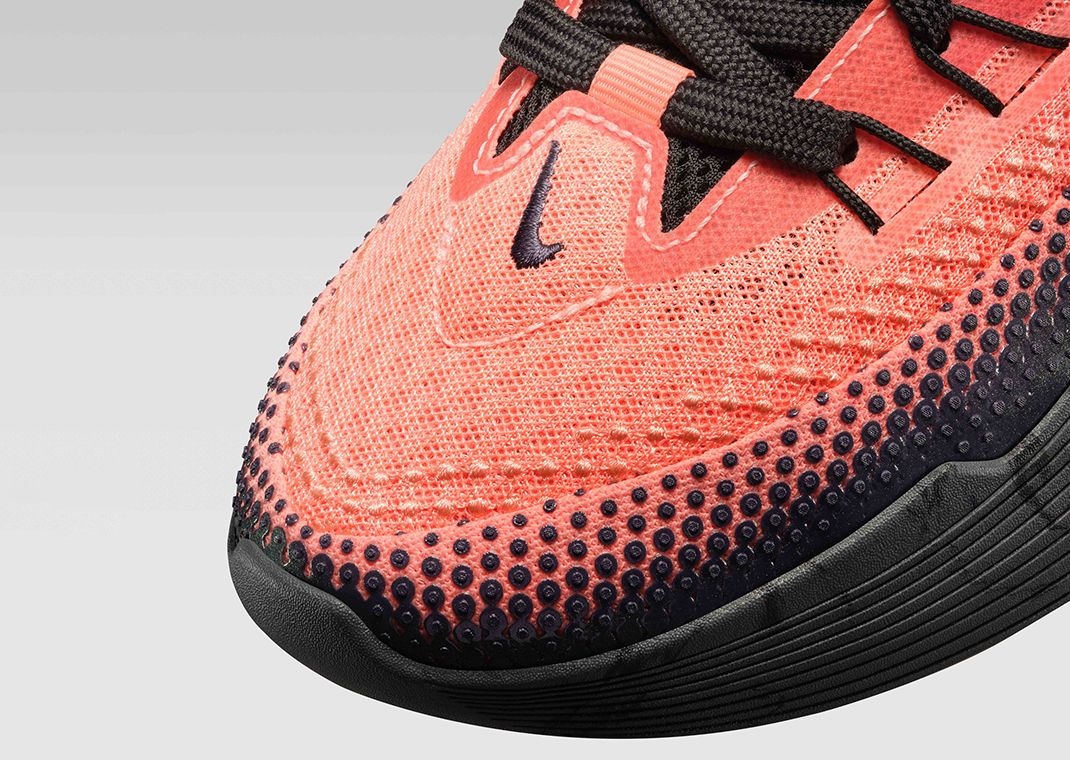 Nike S.T. Flare