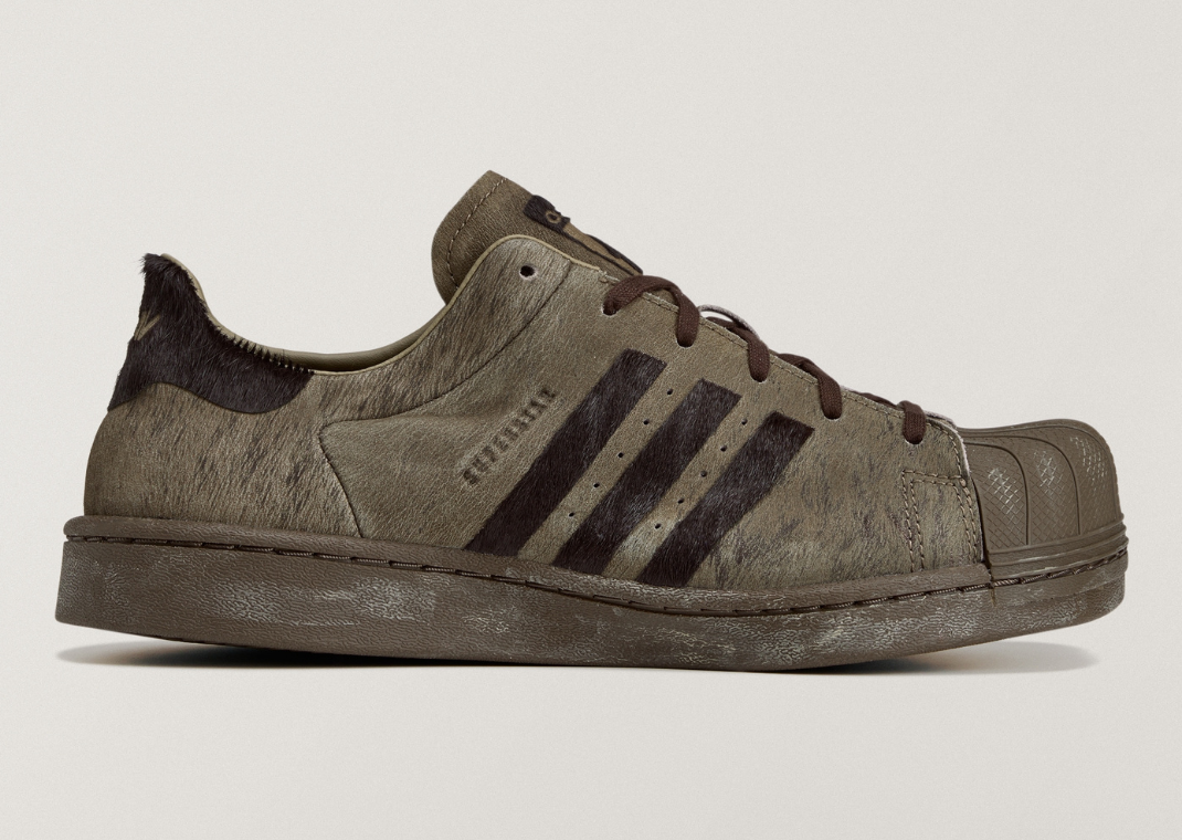 AVAVAV x adidas Shaved Pony Hair Superstar Brown - Lateral