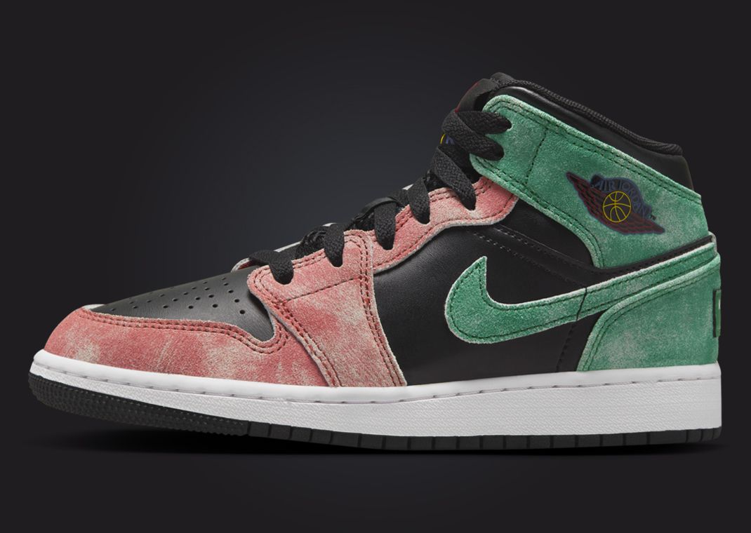 Air Jordan 1 Mid SE MJ's Playground (GS) Lateral