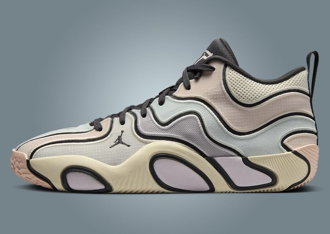 ◆正規品◆NIKE TATUM 3 EP SIDEWALK CHALK◆関税/送料込◆人気 Jordan Tatum 3 